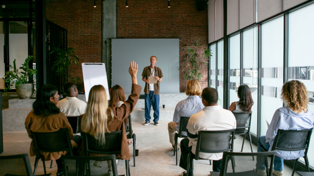 Leadership Training Courses UK for Managers and Professionals Thumbnail