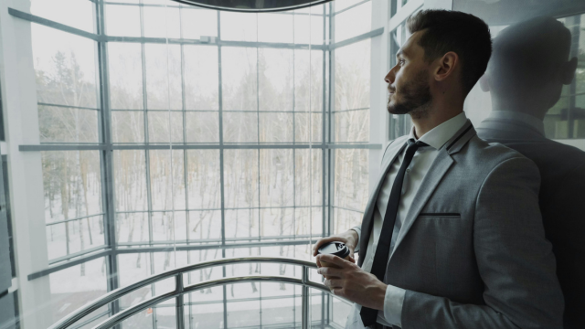 Compliance Officer Courses UK: Career Path and Skills Thumbnail