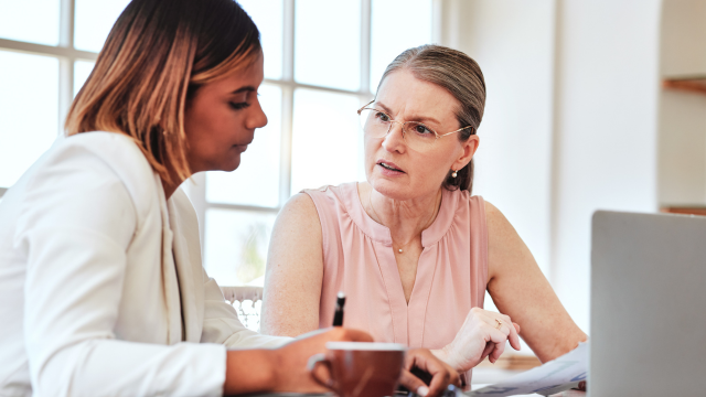 How to Develop Management Skills at Work Thumbnail